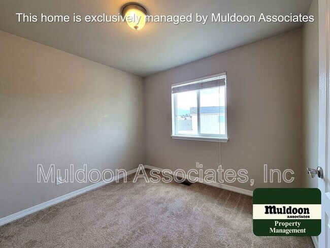 Building Photo - 254 Eclipse Dr