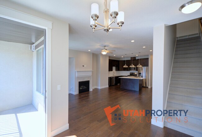 Building Photo - 10464 S Beetdigger Blvd