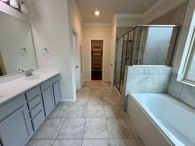 Building Photo - 28614 Oakmist Point Ln