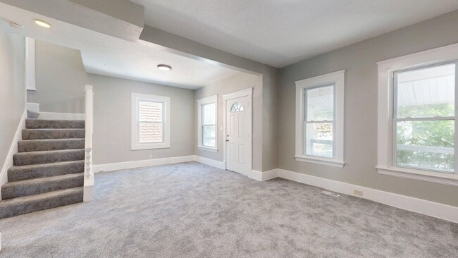 Building Photo - Cudell/West Blvd neighborhood; 4 bedroom/1 bath single family house for rent!