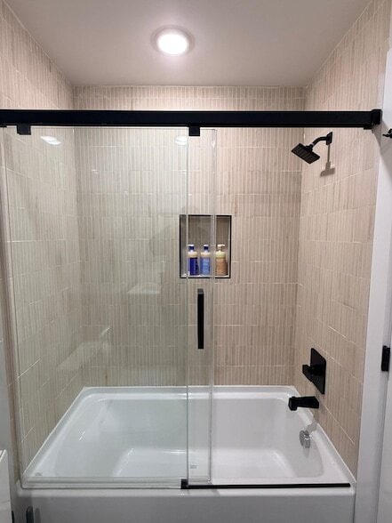 Building Photo - 27 Graham St