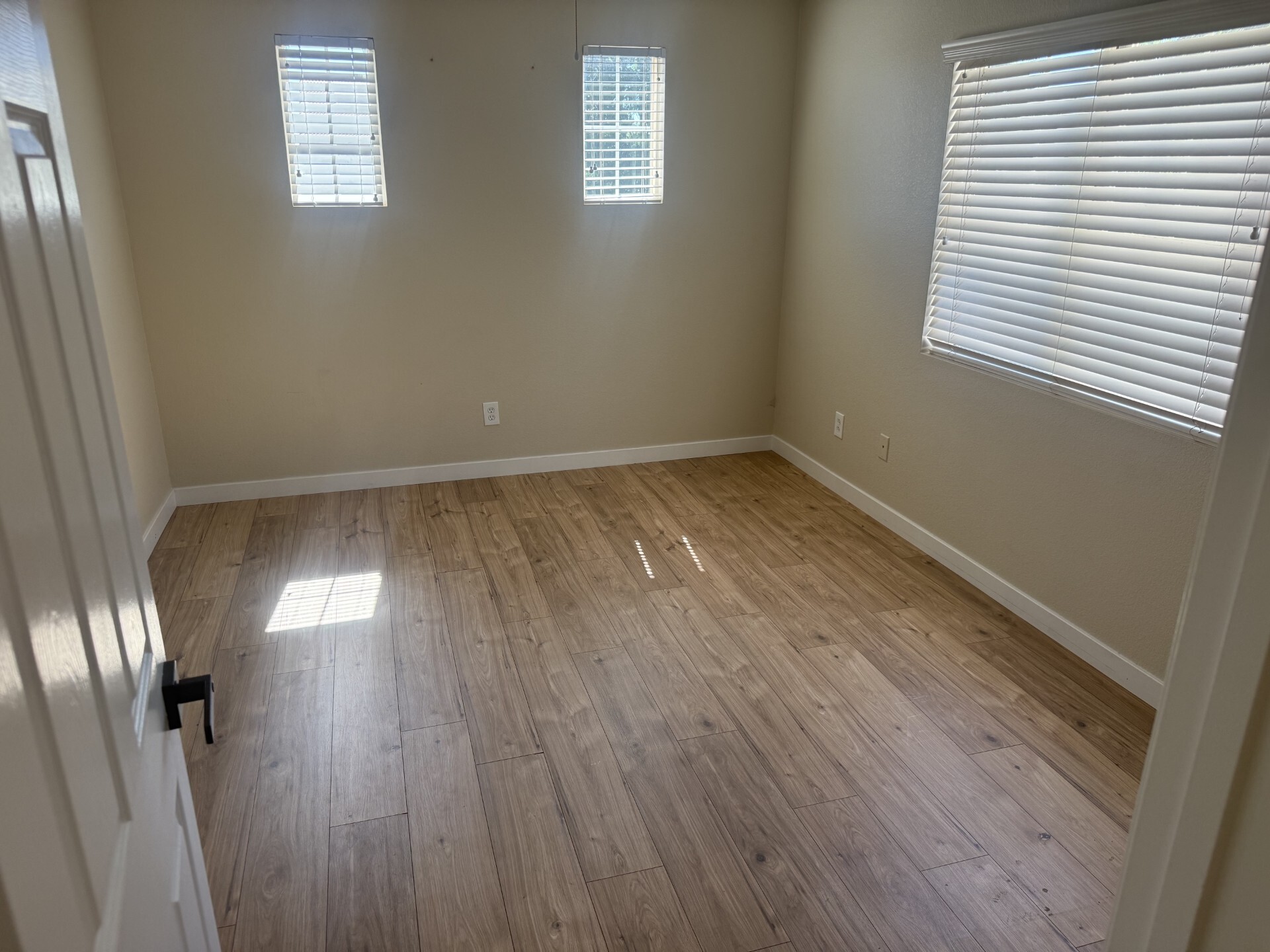 Building Photo - 43725 Windrose Pl