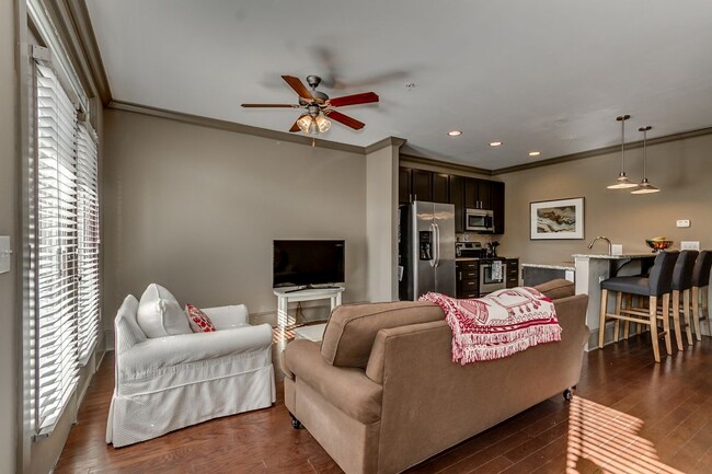 Building Photo - Metalworks Condo - 3 Bedroom  Office/4 Bath