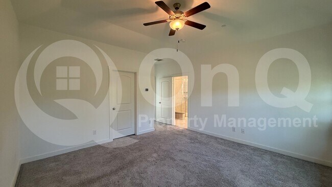 Building Photo - 872 TX-5