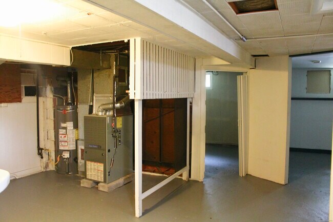 Building Photo - 208 Buena Vista Ave