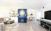 Building Photo - "Chic Pasadena Retreat: 1-Bedroom Gem with...