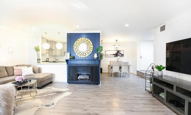 Primary Photo - "Chic Pasadena Retreat: 1-Bedroom Gem with...