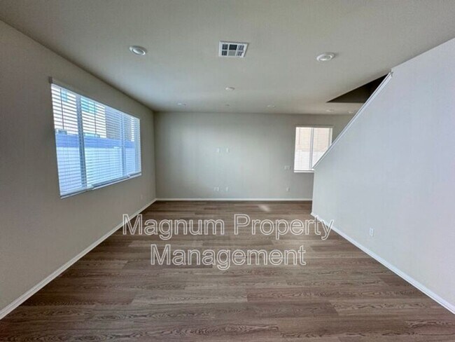 Building Photo - 36330 Albus Ave