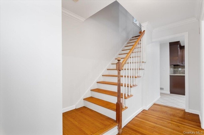 Building Photo - 182 Madison Rd