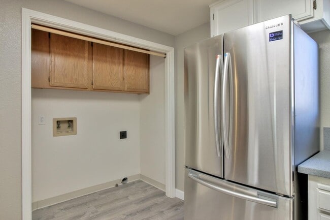 Building Photo - Wow! What a Great Home! Available Now!