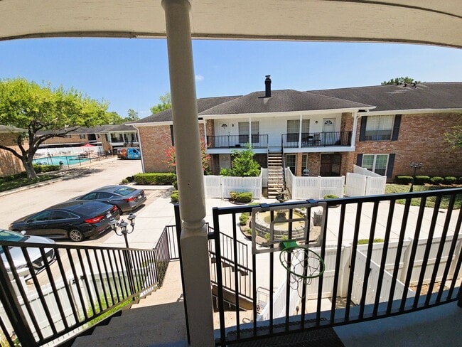 Building Photo - 14333 Memorial Dr