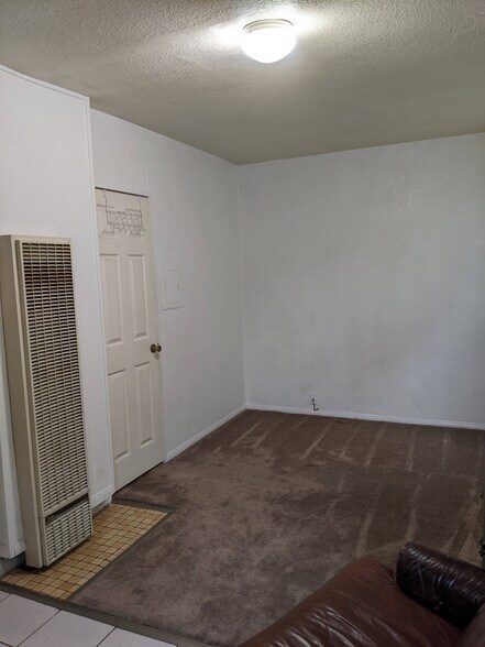 Building Photo - 2563 Pasadena Ave
