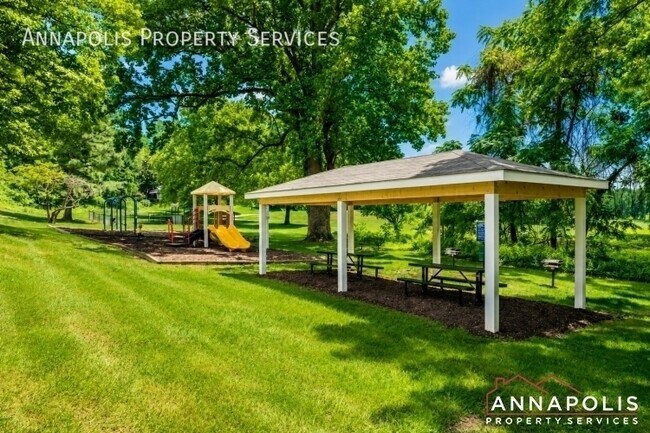 Building Photo - 1107 Brassie Ct