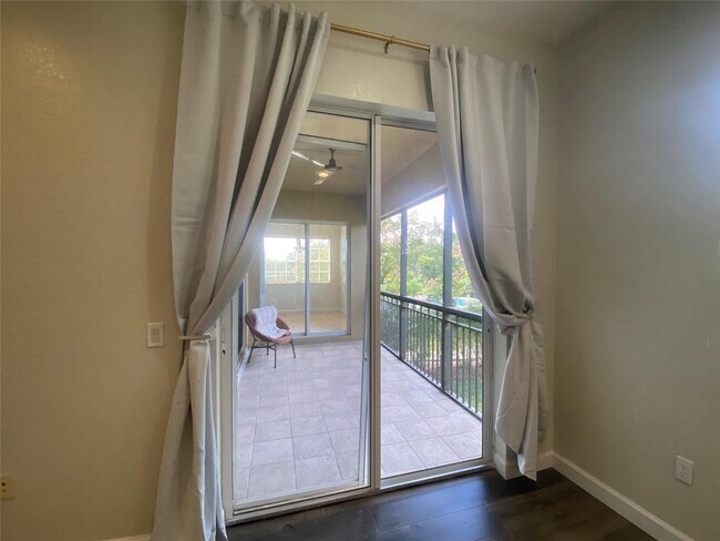 Building Photo - 8203 NW 128th Ln