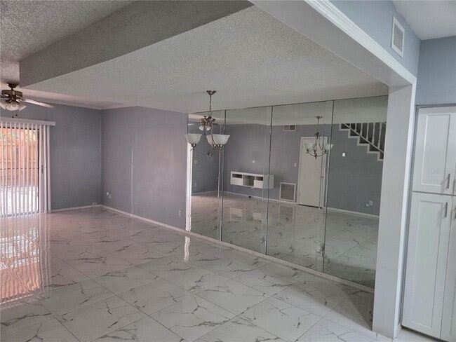 Building Photo - 11703 Wesson Cir W