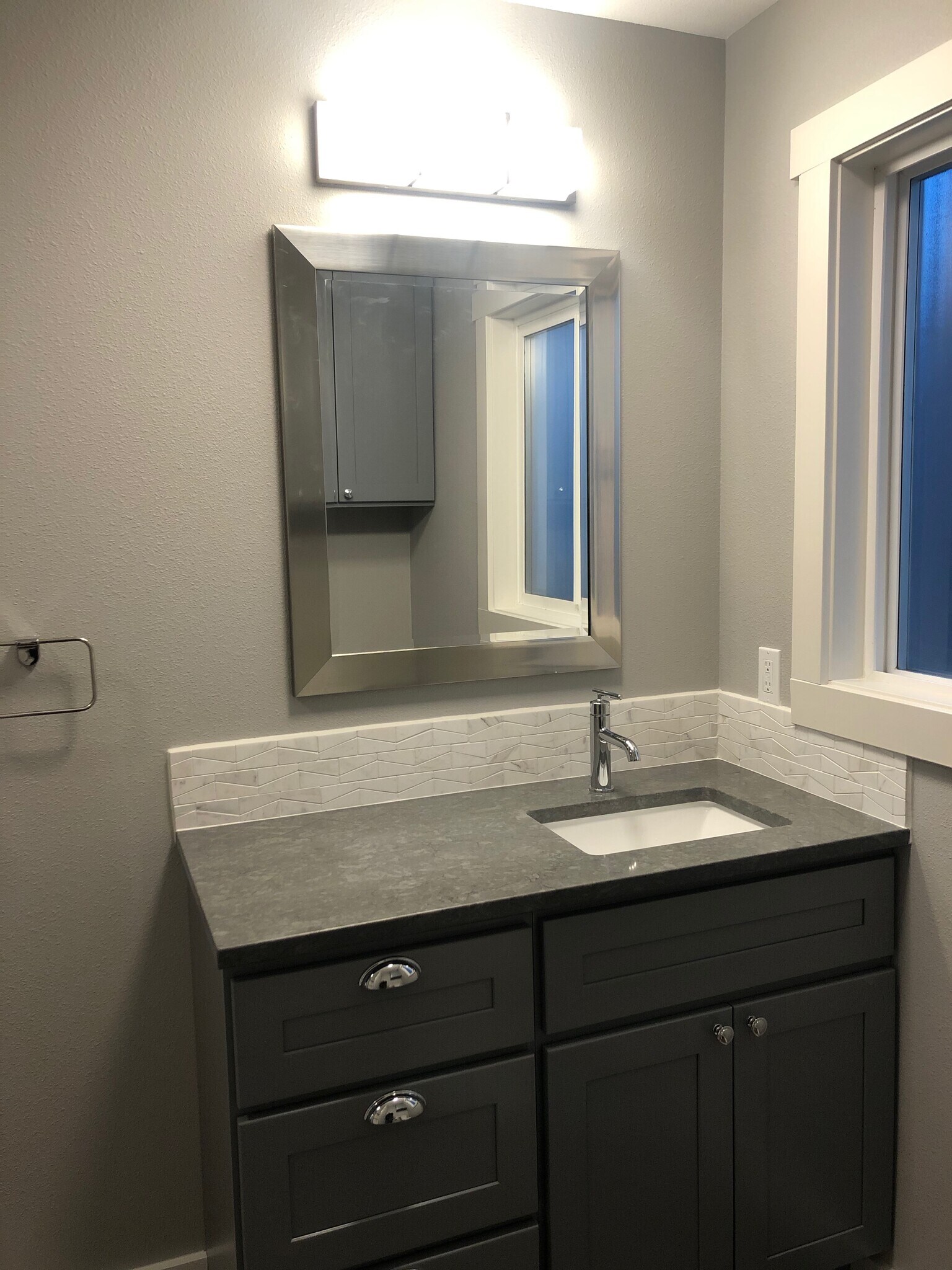 Bathroom - 411 N L St