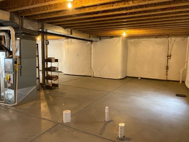 Building Photo - 2 BED/2 BATH RANCH STYLE HOME IN SUMMER HAWK IN FOX MEADOW AVAILABLE 7/10!