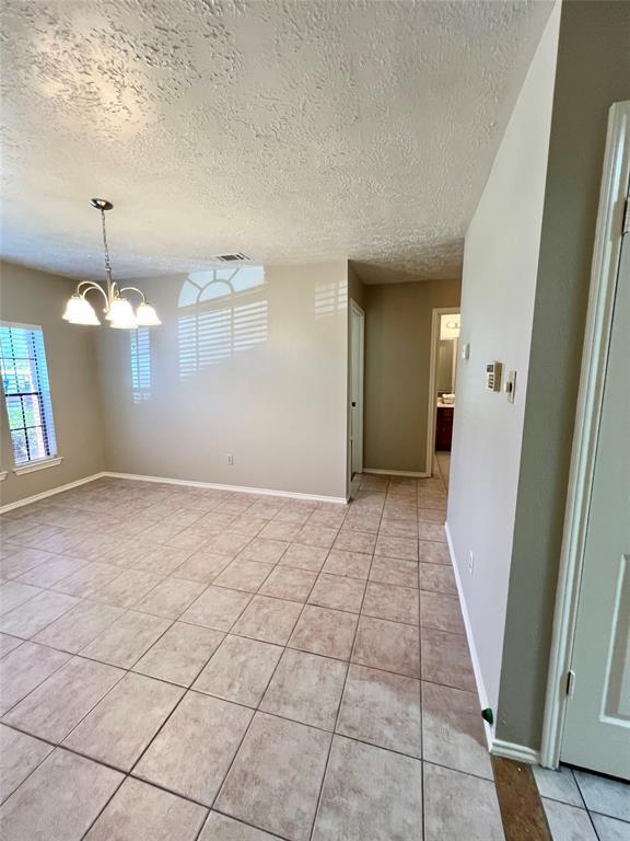 Building Photo - 16307 Ginger Run Way
