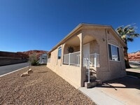 Building Photo - Cozy 1 Bed 1 Bath, 55+ Community