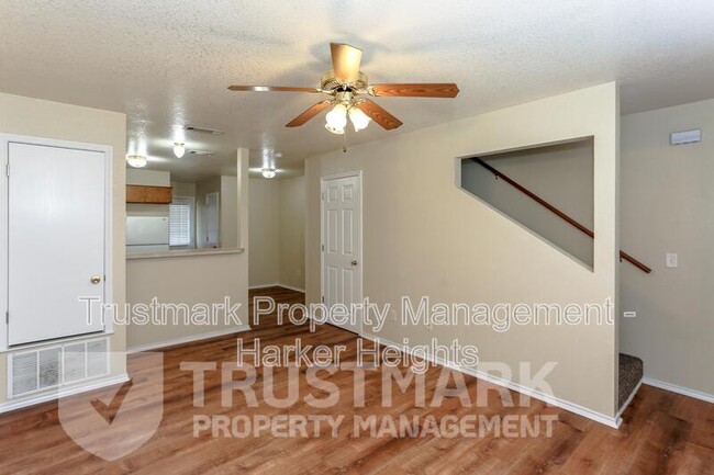 Building Photo - 2710 Vernice Loop