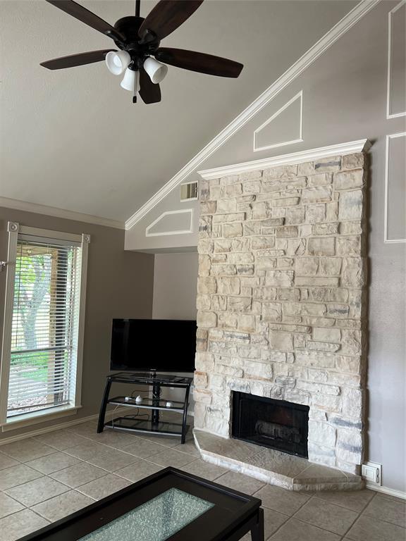 Building Photo - 510 Crestwater Ct