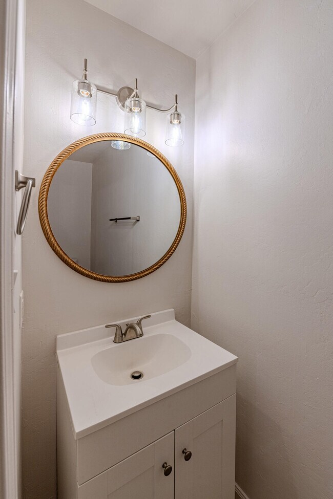 Building Photo - 9605 Weems Ave SW