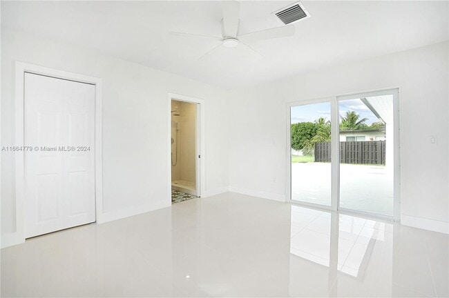 Building Photo - 14510 NW 12th Ave