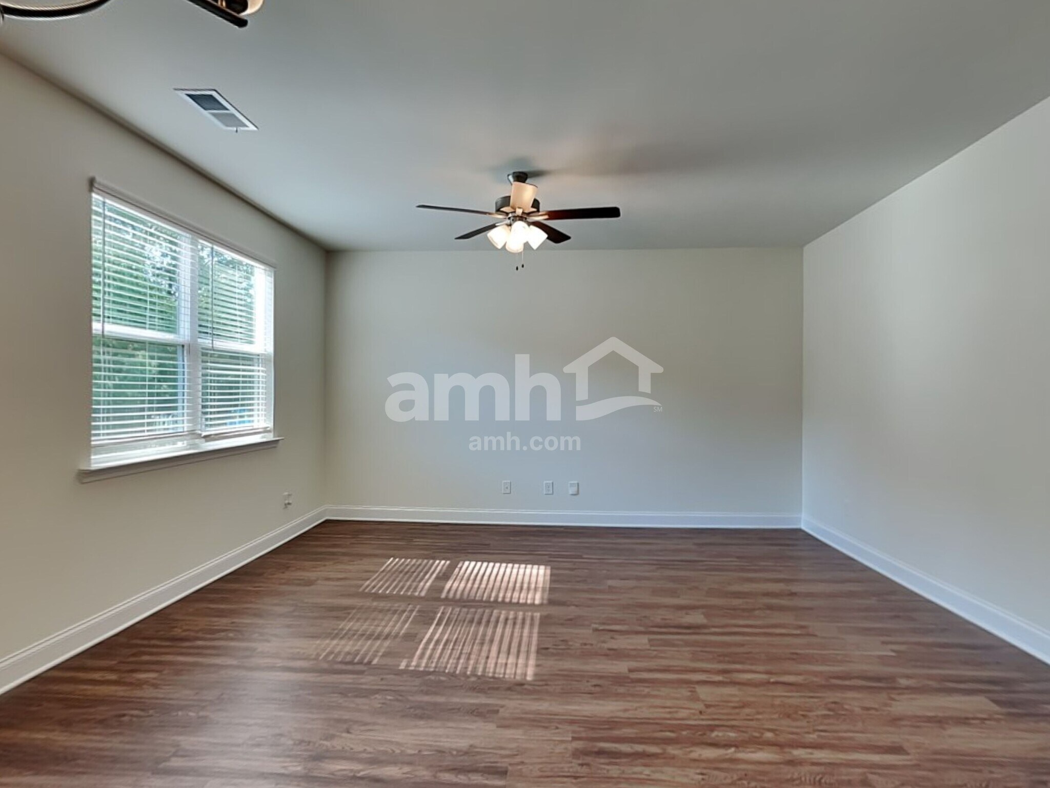 Building Photo - 602 Lk Vis Ct