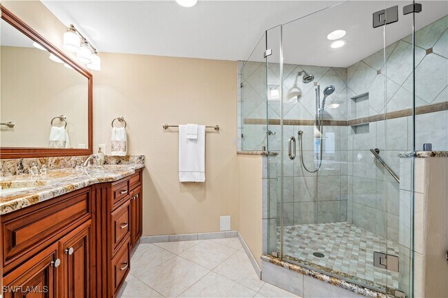 Building Photo - 7515 Pelican Bay Blvd