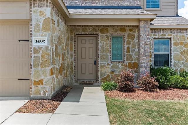 Building Photo - 1402 Bent Grass Dr