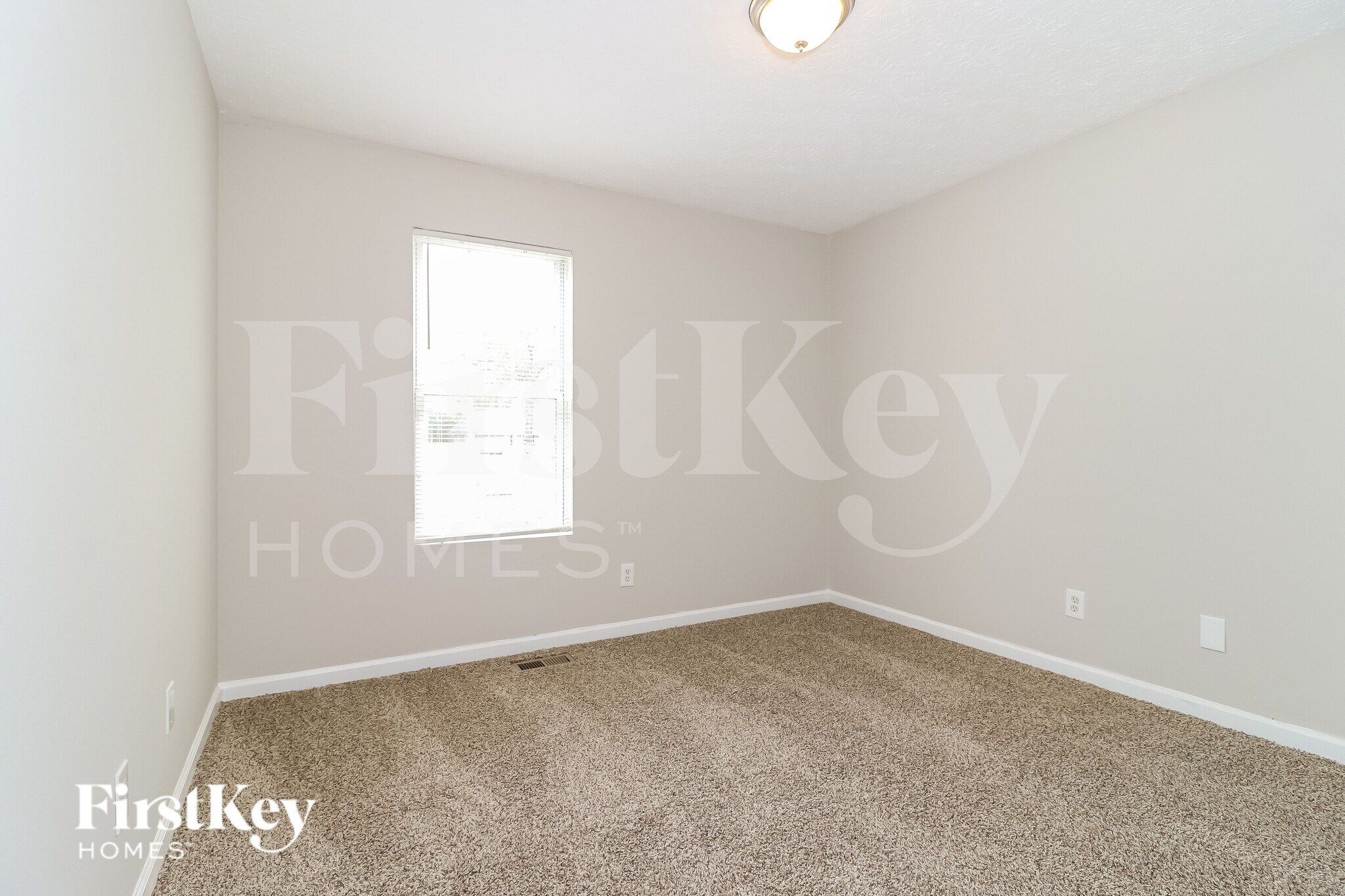 Building Photo - 1074 Bridle Creek Dr