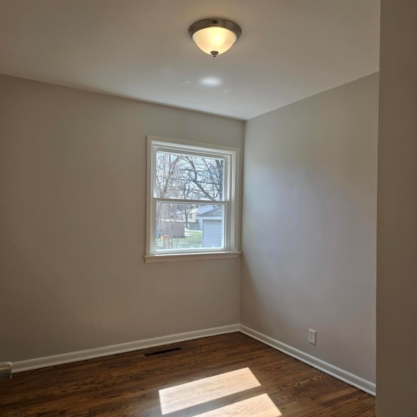 Building Photo - 3138 Duluth St