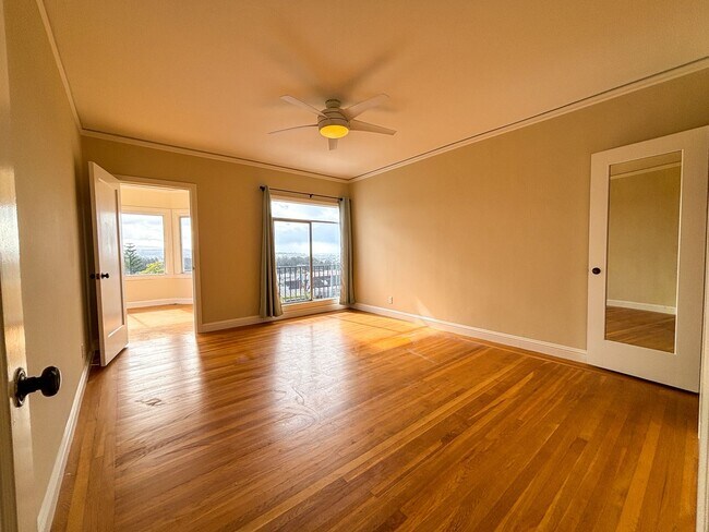 Building Photo - 1427-1429 Taraval St