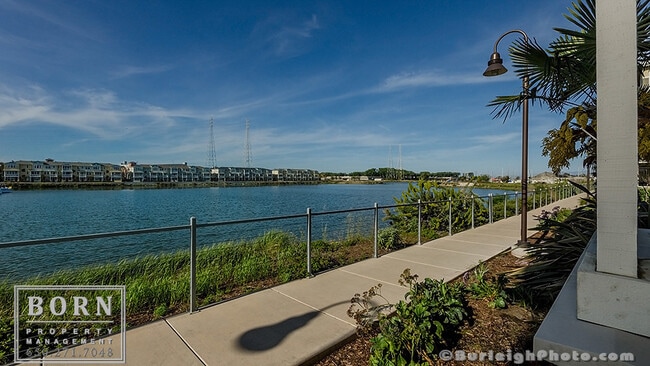 Building Photo - 643 Turnbuckle Dr