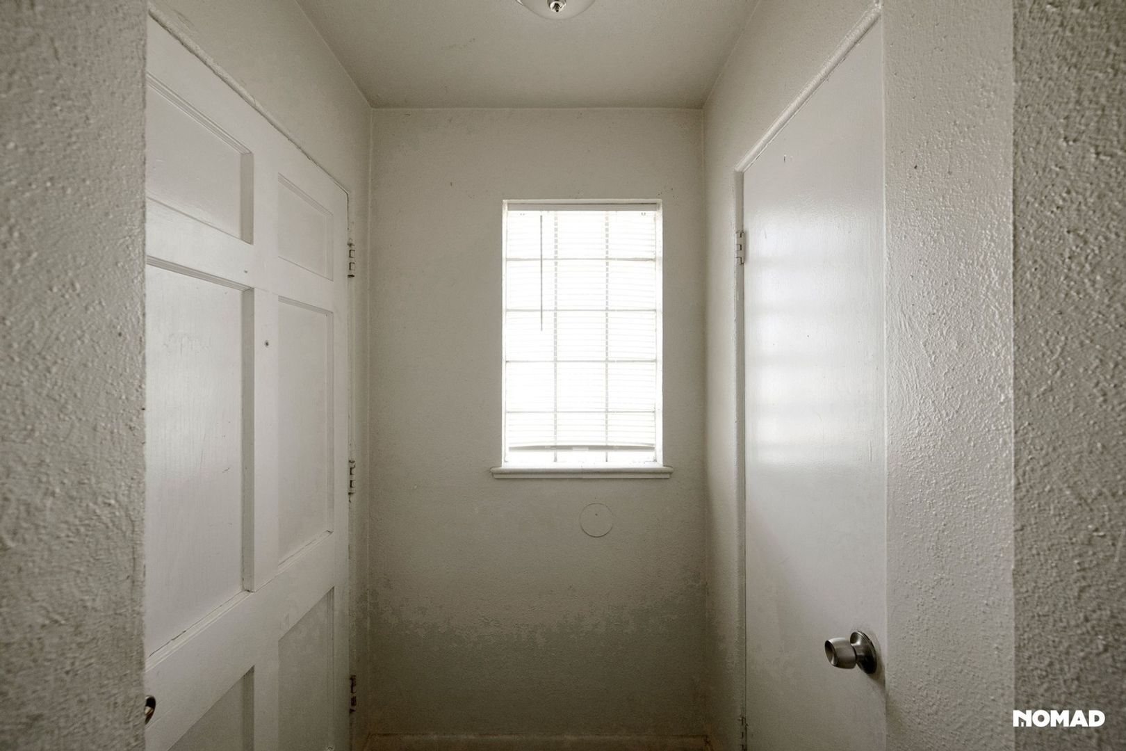 Building Photo - 1932 Del Mar Pkwy