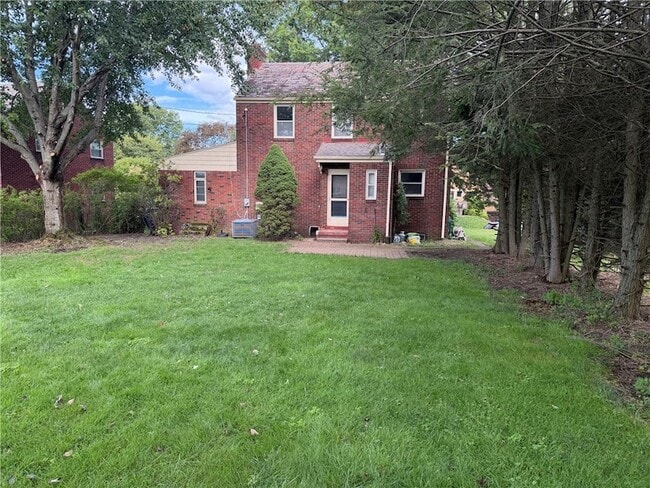 Building Photo - 218 Jackson Cir