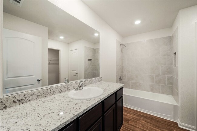Building Photo - 18501 Quiet Range Dr