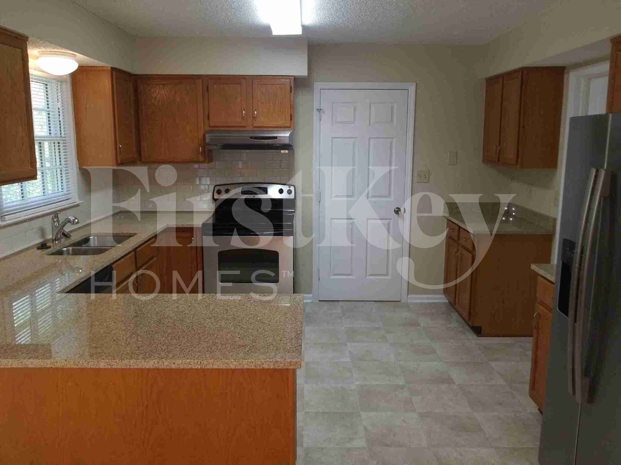 Building Photo - 9924 Avon Farm Ln