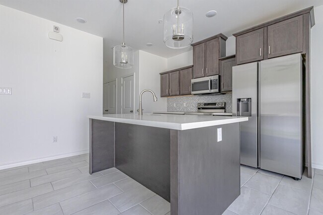 Building Photo - 9912 Kaspar Dr