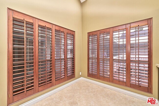Building Photo - 13078 Mindanao Wy