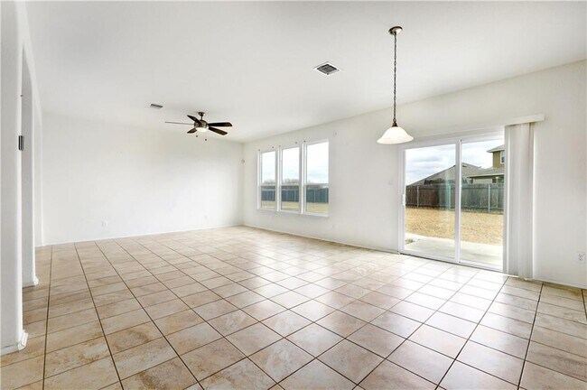 Building Photo - 7929 Arezzo Dr