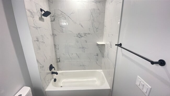 Building Photo - 1581 S Montgomery St