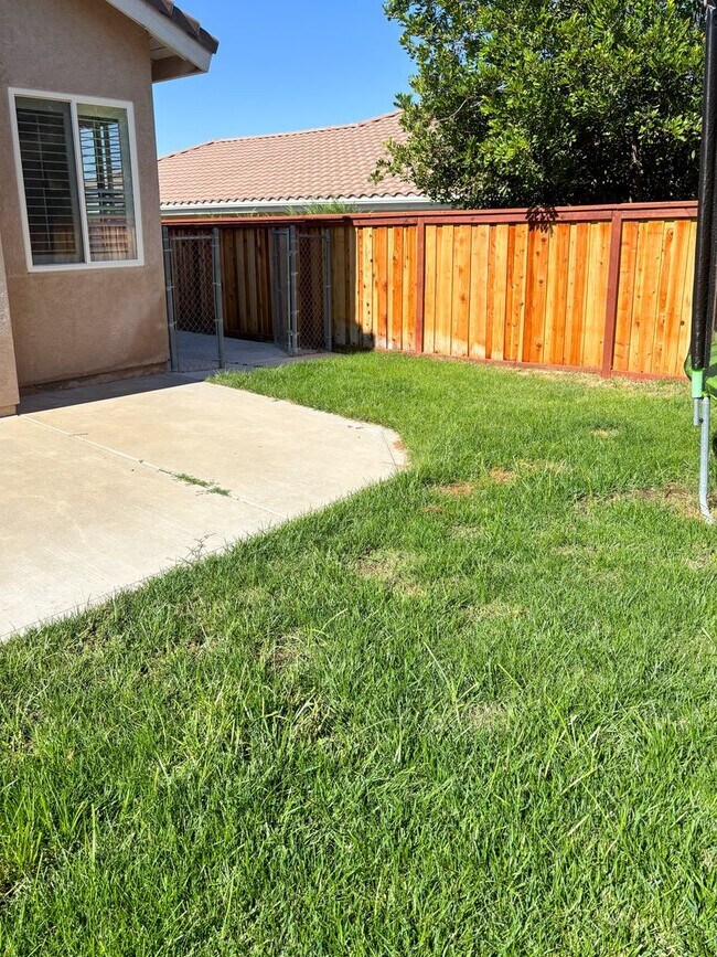 Building Photo - Murrieta - 4 bed / 2.5 bath home