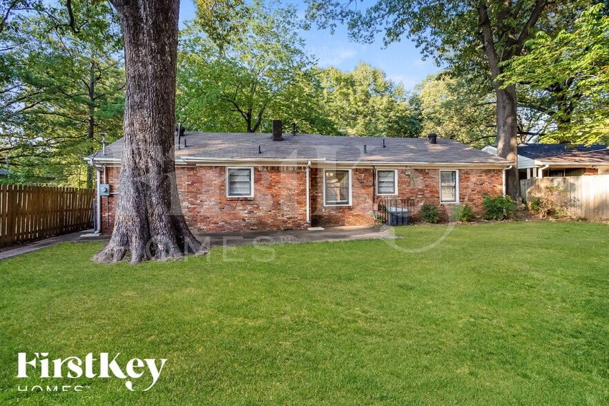 Building Photo - 4549 Leatherwood Ave