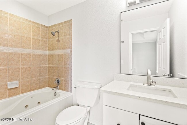 Building Photo - 66 W 14th St