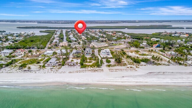 Building Photo - Stunning Annual Rental: Luxury Coastal Living on Longboat Key | 6 Bed | 5.5 bath | 4 car | Pool