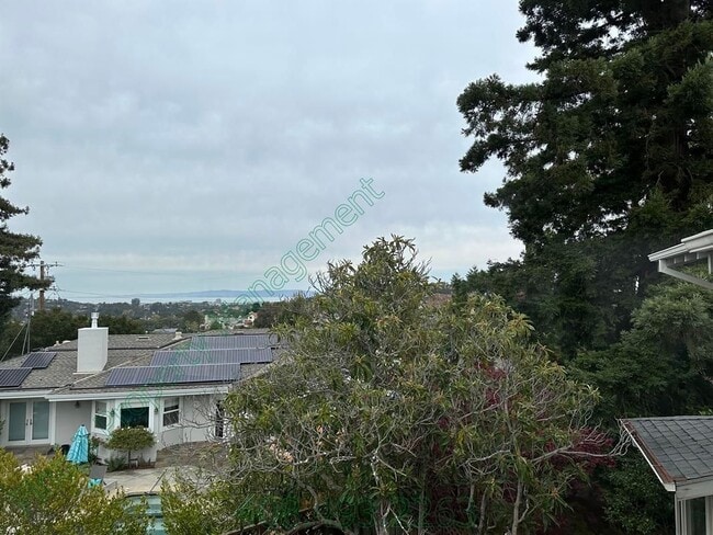 Building Photo - 108 Club Dr