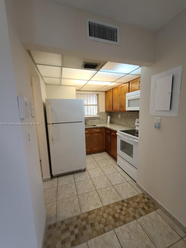 Building Photo - 8801 W Flagler St