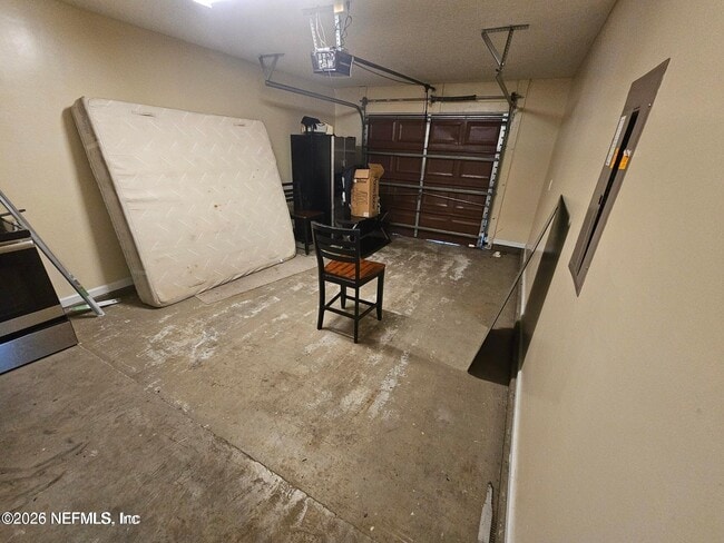 Building Photo - 7632 Hare Ave