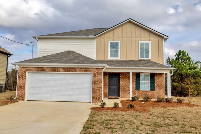 Newly Built! 5 Bedrooms 3 Full Baths - 1519 Hollins Dr